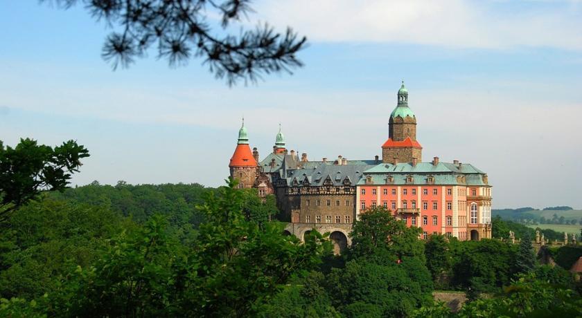 Hotel Przy Oslej Bramie Wałbrzych Zewnętrze zdjęcie