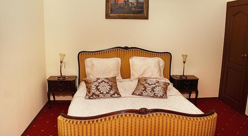 Hotel Przy Oslej Bramie Wałbrzych Zewnętrze zdjęcie